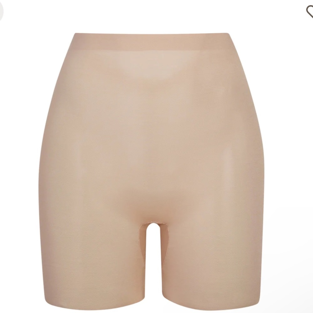 NEW SKIMS SHEER SCULPTING LOW BACK SHORTS CLAY S - Picture 4 of 6